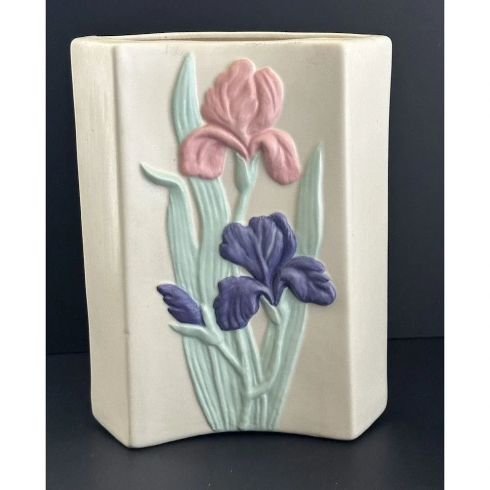 Vintage Ceramic Vase Pastel Iris Shabby Chic Farmhouse Cottagecore 1950s Unmrkd